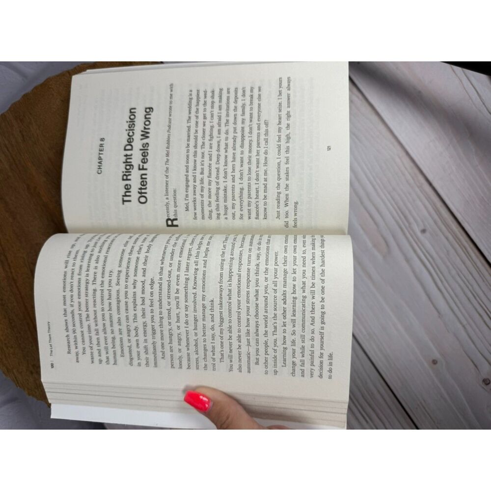 The Let Them Theory, Mel Robbins Soft Cover Used in Excellent Condition - Picture 4 of 5